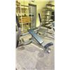Image 2 : INCLINE BENCH PRESS