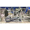Image 2 : PRECOR EFX 5761 ELLIPTICAL TRAINER
