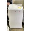 Image 1 : KOOLATRON MINI FRIDGE *PARTS AND REPAIR*
