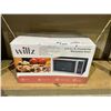 Image 1 : *NEW* WILLZ HOME 0.9 CU. FT. COUNTERTOP MICROWAVE OVEN