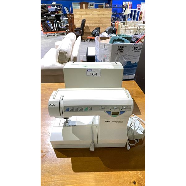 PFAFF TIPTRONIC 6270 SEWING MACHINE WITH CASE