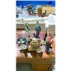 Image 1 : LOT OF ASSORTED FIGURINES
