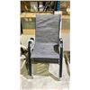 Image 2 : 3 PATIO CHAIRS