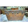 Image 2 : LARGE STORAGE TRUNK