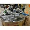 Image 3 : PALLET OF ASSORTED VACUUMS (UNKNOWN WORKING CONDITION, MAY BE MISSING PARTS & PIECES)