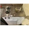 Image 2 : AVANTI COMPLETE KITCHEN CK3016