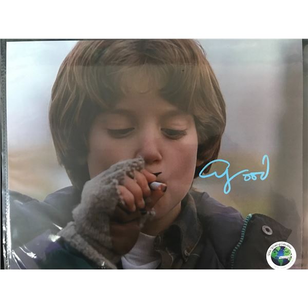 ELIJAH WOOD SIGNED 8X10 PHOTO WWOC COA