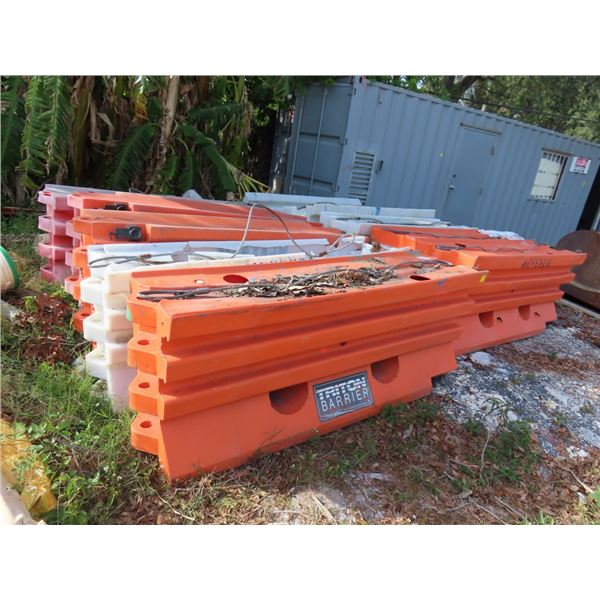 Tritan Plastic Interlocking Barriers In Yard - 15+