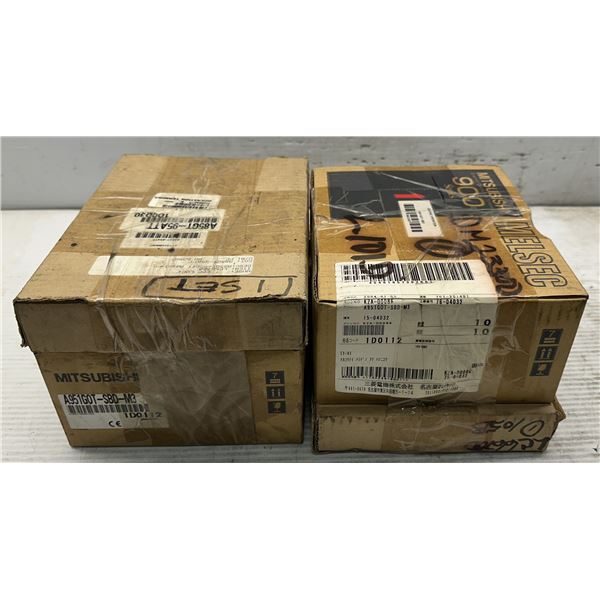 (2) Mitsubishi #A951GOT-SBD-M3 Graphic Operation Terminals