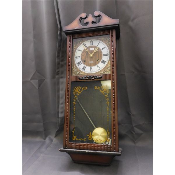Fisher 31 Day Pendulum Clock w Key and Pendulum