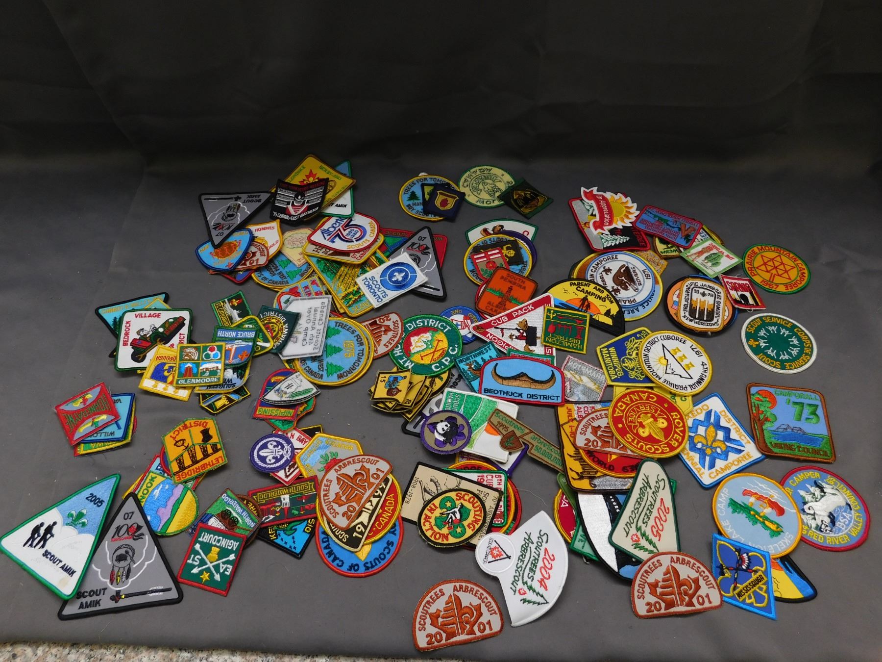 Scout Badges Rocks LARGE Lot of Scouts Badges, Cubs,