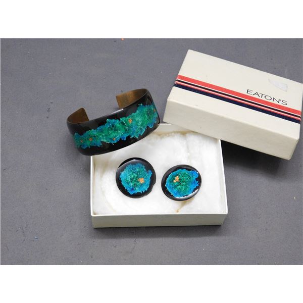 Metal Cuff & Earrings Enameled Design Black and Blue / Green