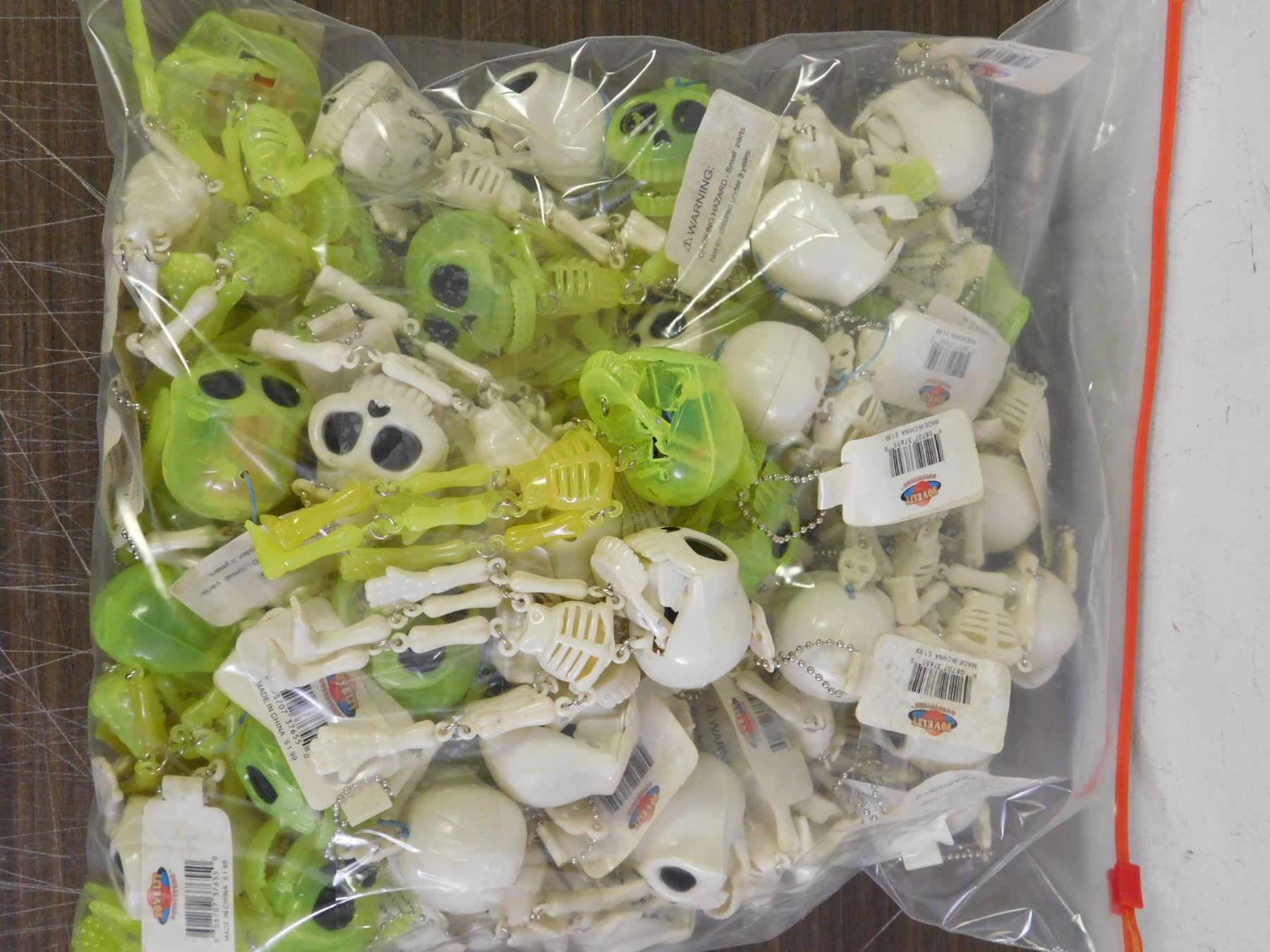 50 NOS Pull String Chattering Skeleton Keychains