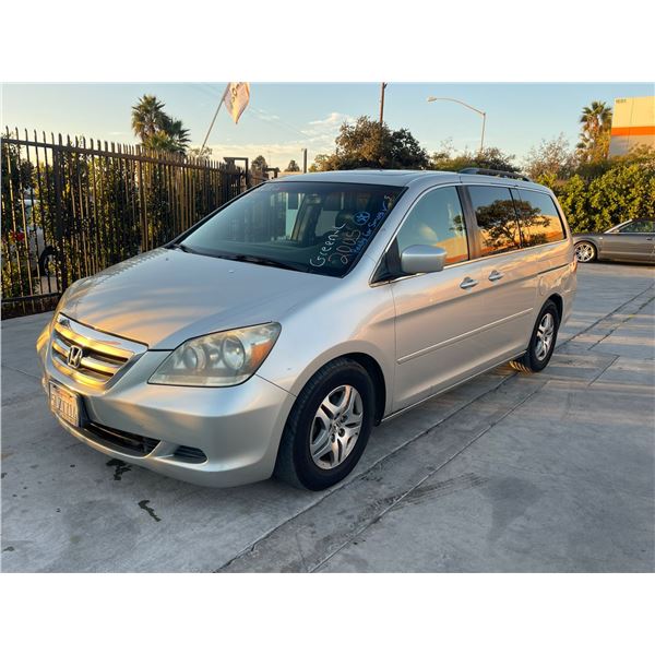 HOND ODYSSEY  2005 T-DONATION
