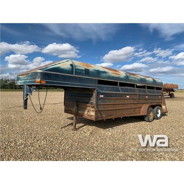 1989 REAL INDUSTRIES T/A LIVESTOCK TRAILER