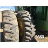 Image 13 : JOHN DEERE 7020 4WD TRACTOR