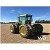 Image 4 : JOHN DEERE 7020 4WD TRACTOR