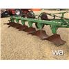 Image 4 : JOHN DEERE 6 X 16" PLOW