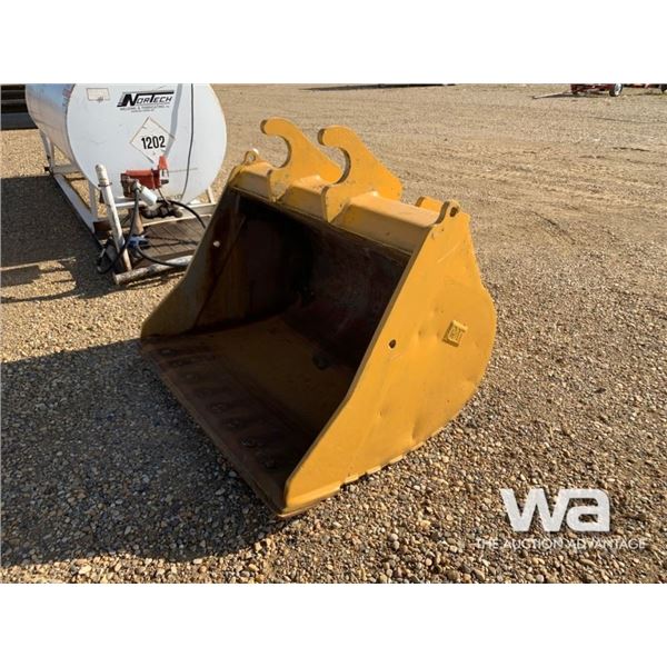 CATERPILLAR 57" CLEAN OUT BUCKET