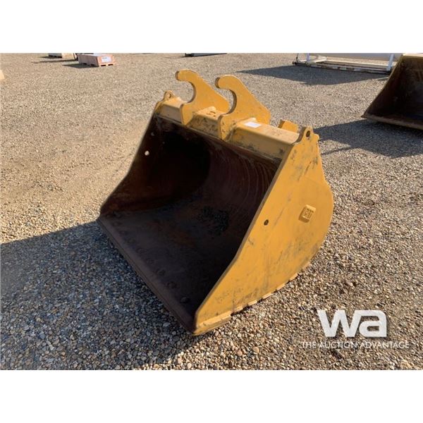 CATERPILLAR 57" CLEAN OUT BUCKET