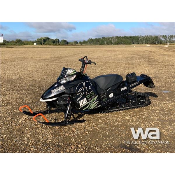 2013 ARCTIC CAT M8000 SNO PRO SNOWMOBILE