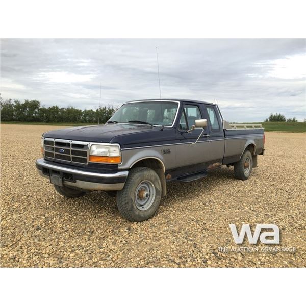 1995 FORD F250 E-CAB PICKUP