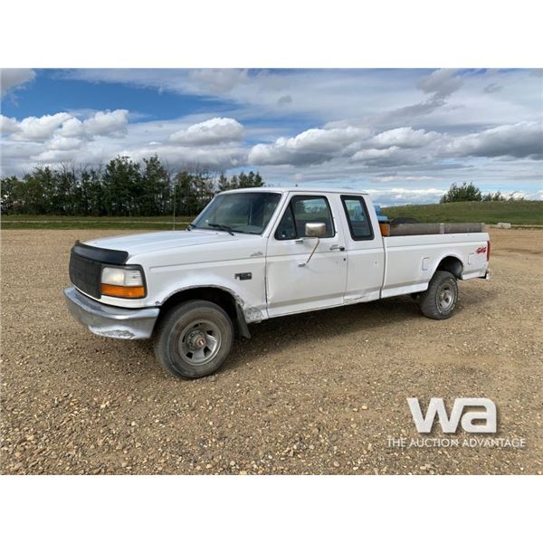 1994 FORD F150 E-CAB PICKUP
