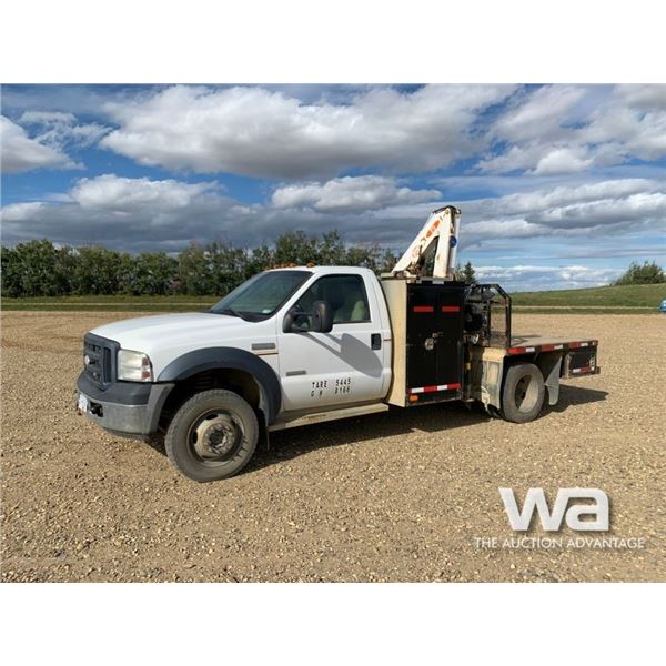 2006 FORD F550 BOOM TRUCK