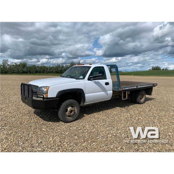 2003 CHEVROLET 3500 FLATDECK