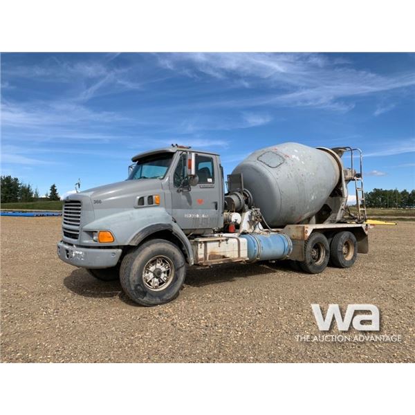 1997 FORD LOUISVILLE CEMENT MIXER TRUCK