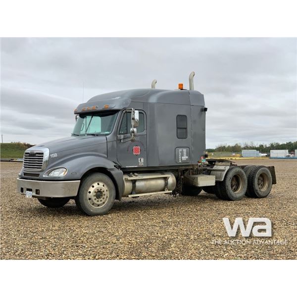 2005 FREIGHTLINER COLUMBIA T/A SLEEPER TRUCK