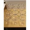 Image 2 : LOT DE 12 COUPES À MARTINI CRATE 
