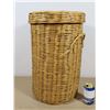 Image 1 : PANIER À LINGE EN OSIER 14"d.x21"h