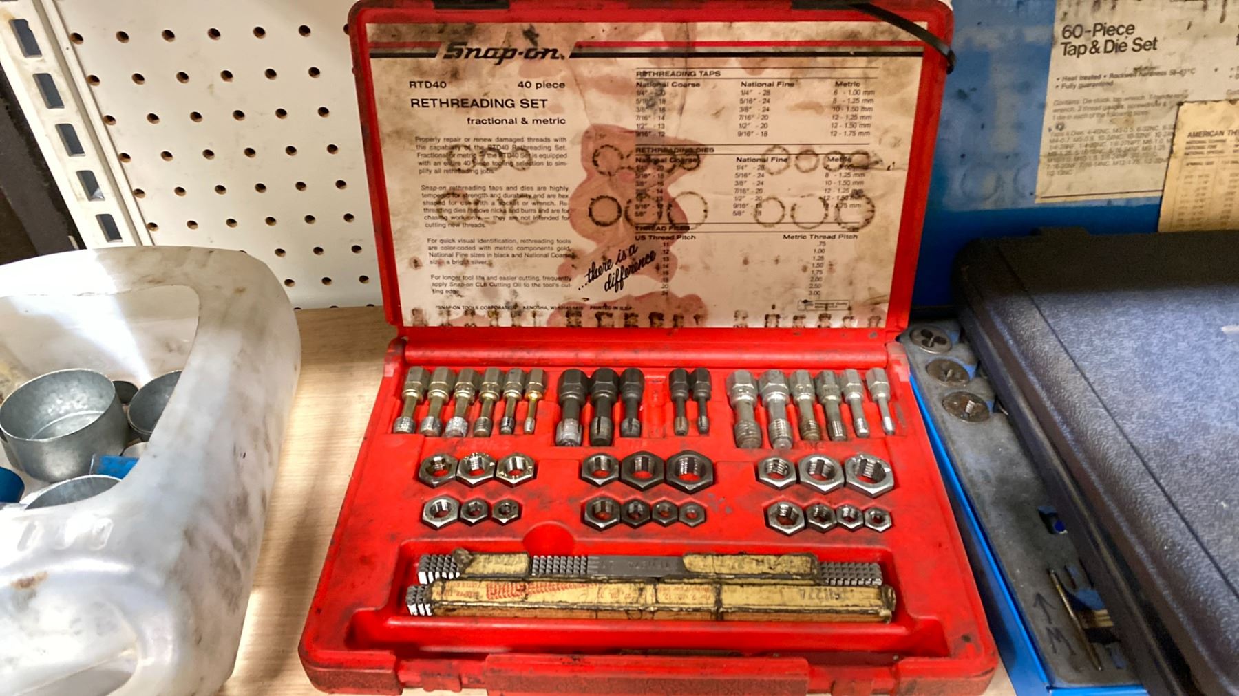 SNAP-ON RETHREADING SET RTD40. COMPLETE - Able Auctions