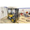 Image 2 : DOOSAN G20E-3 FORKLIFT. EXCELLENT CONDITION. 4,000 LB CAPACITY. 15'6" LIFT. HAS RAIN ROOF. HOURS
