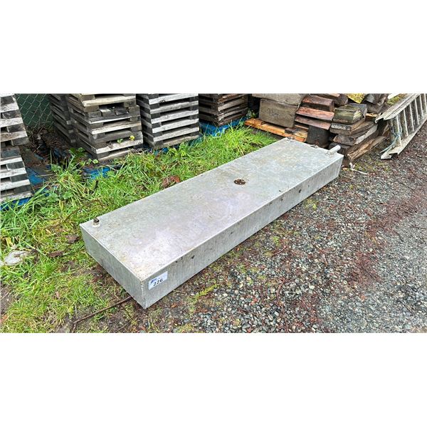 ALUMINUM FUEL TANK 21.5X8DX76W