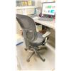 Image 2 : ROLLING OFFICE CHAIR