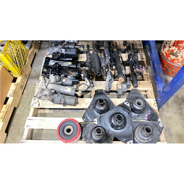 PALLET LOT MERCRUISER VOLVO ENGINE COUPLERS, POWER TRIM UNITS OUTBOARD, POWER STEERING ACTUATORS