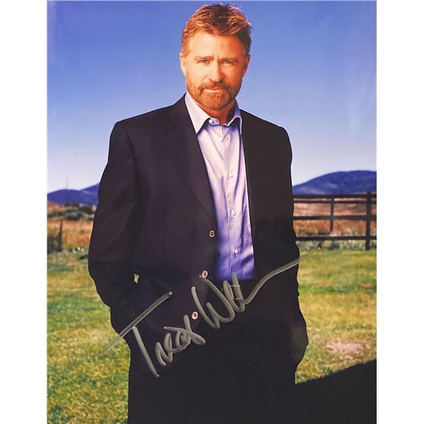 Treat Williams signed photo