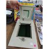 Image 3 : Super Bowl 37 Seat Pad, Air Cleaner, Wall Vault