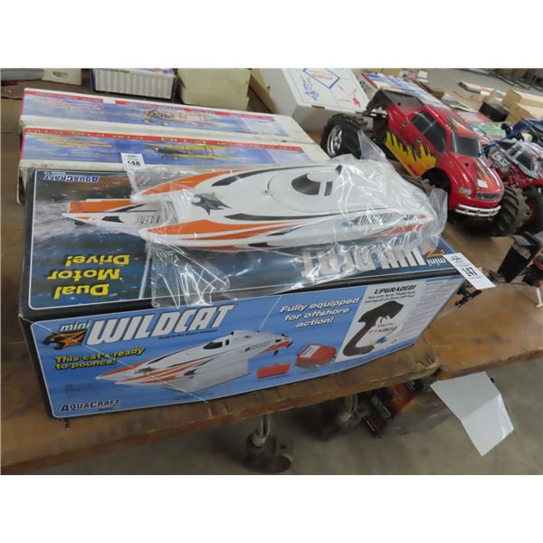 Mini Wild Cat RC Speed Boat In Box
