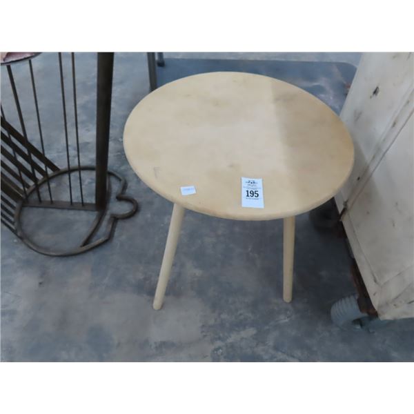 Decorator Table
