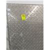 Image 2 : Diamond Plate Truck Toolbox