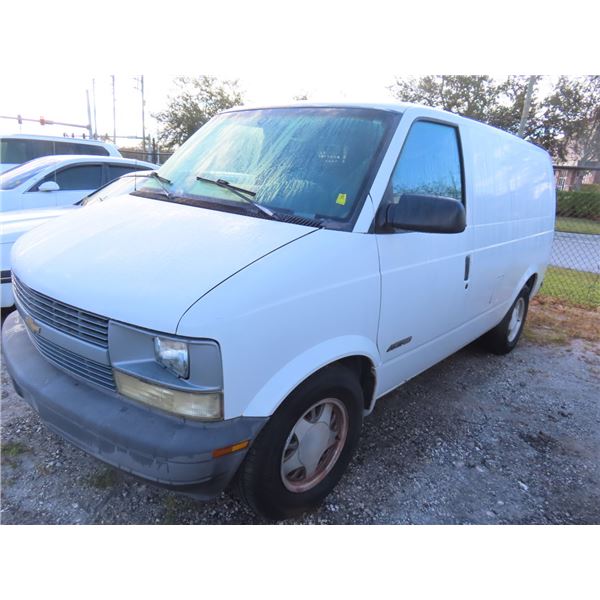 2001 Chevy Astro   5-Dr.  Mini Cargo Van