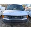 Image 6 : 2003 Ford E150  6-Dr.  Cargo Van