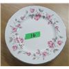 Image 1 : COLLECTABLE:  8 SNOW WHITE ENGLISH DINNER PLATES