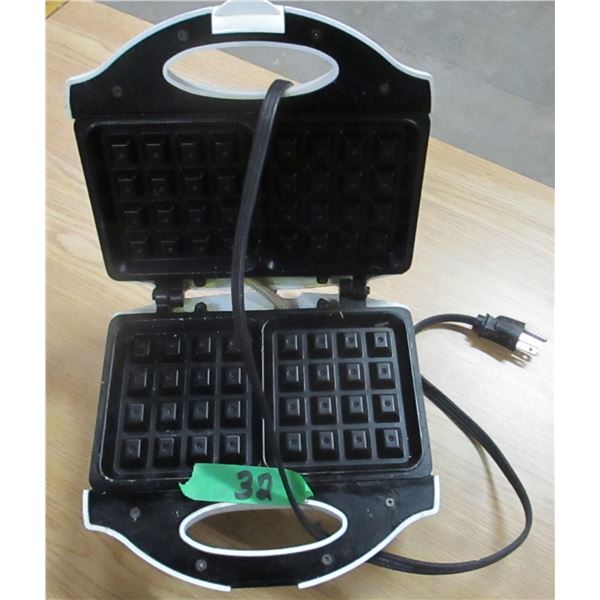 WAFFLE MAKER