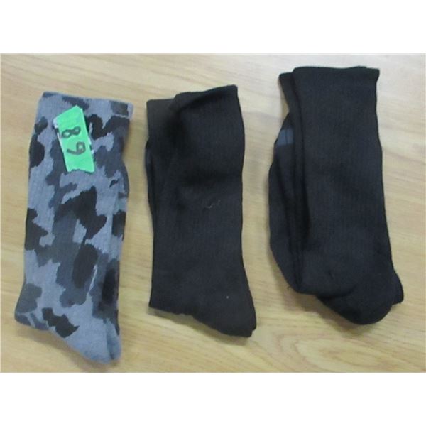 NEW:  3 PAIR MEN'S SOCKS (1 GREY & 2 BLACK)