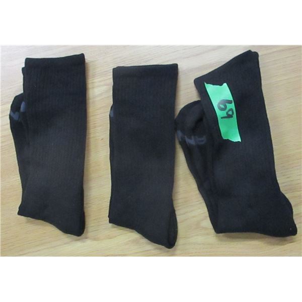 NEW:  3 PAIR MEN'S SOCKS (BLACK)