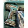Image 2 : MAKITA 18VOLT DRILL AND IMPACT, WITH 2 BATTERIES, CHARGER AND CASE, WORKING